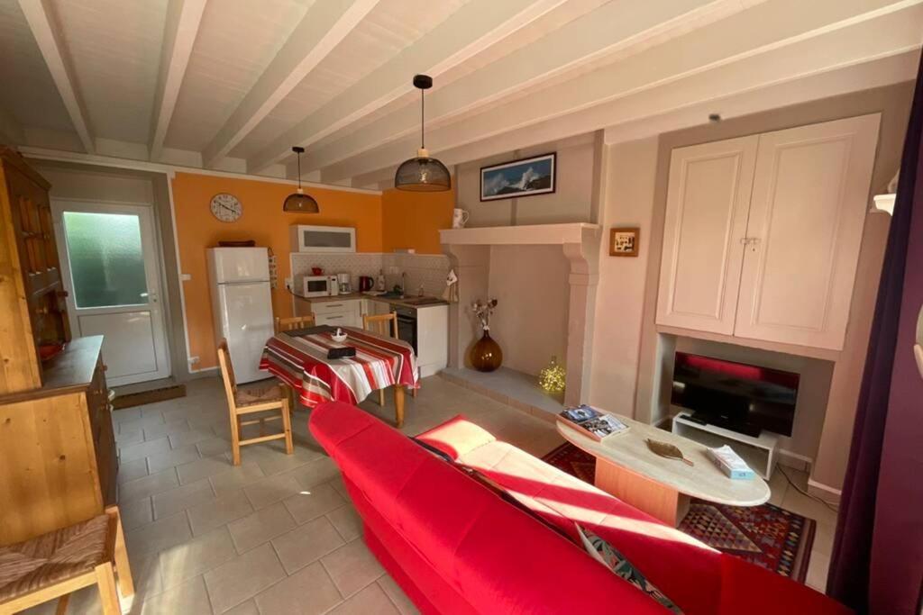 Gite En Cotentin Etienville Exterior foto