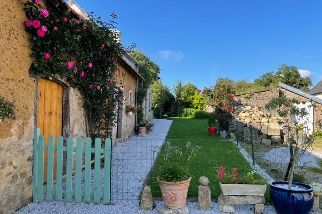 Gite En Cotentin Etienville Exterior foto